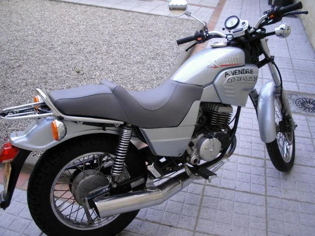 1999 Cagiva Roadster 125