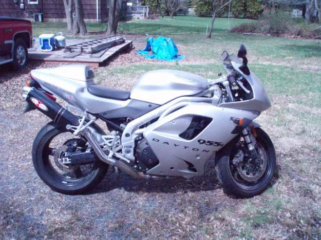 2002 Triumph Daytona 955i