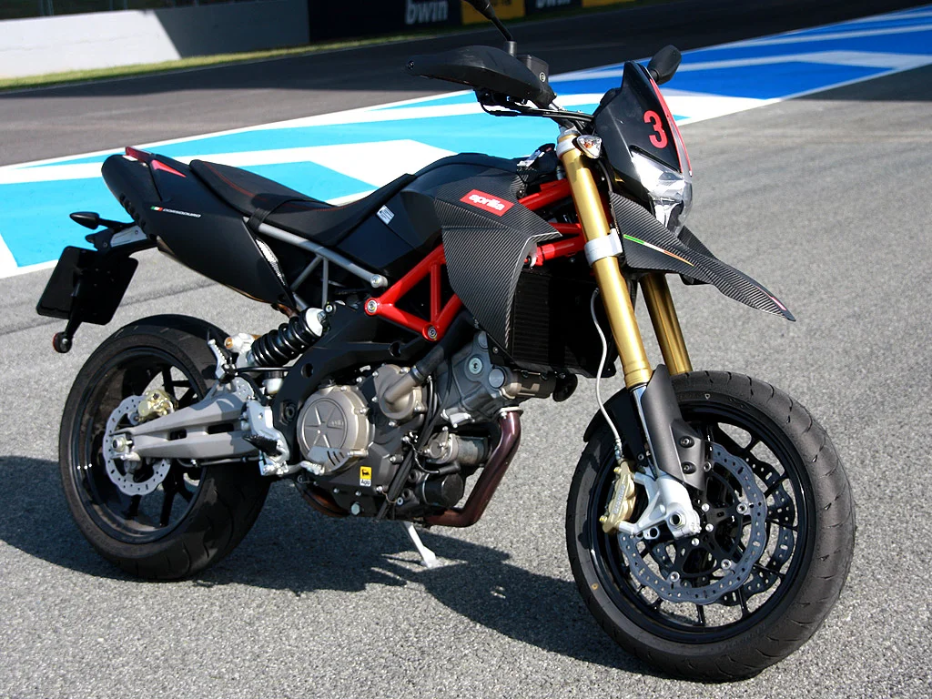 2012 Aprilia Dorsoduro 750 Factory