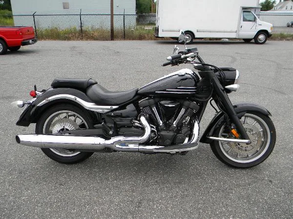 2006 Yamaha Roadliner Midnight