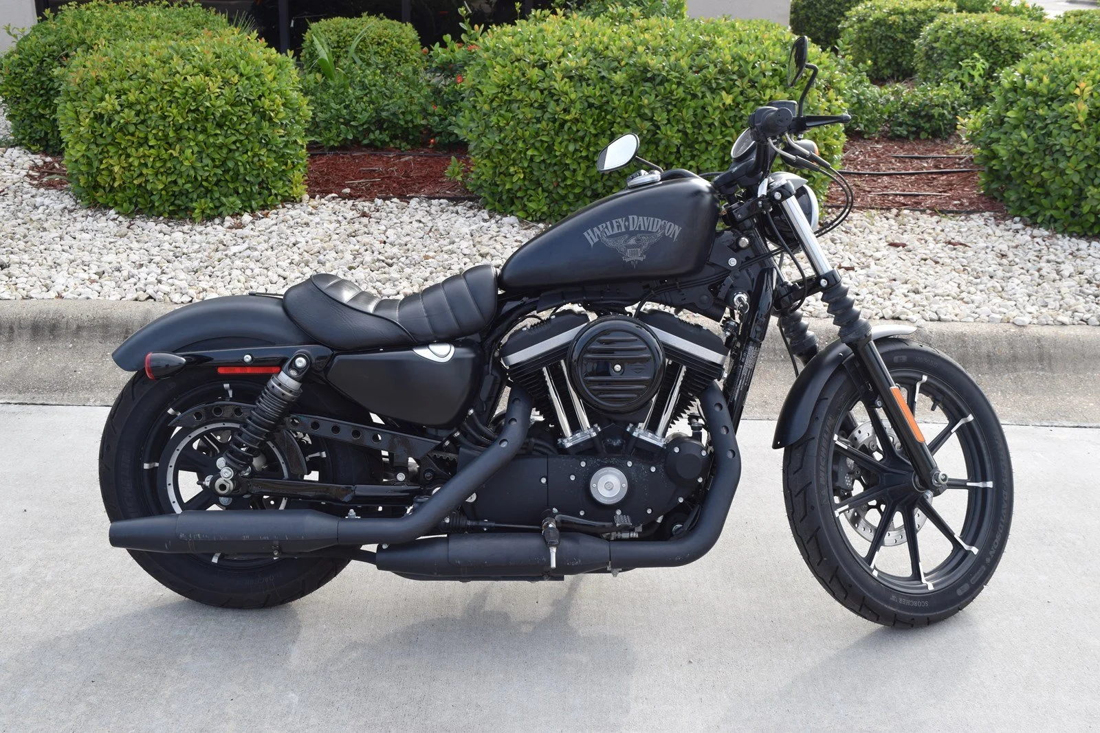 2016 Harley-Davidson Sportster Iron 883