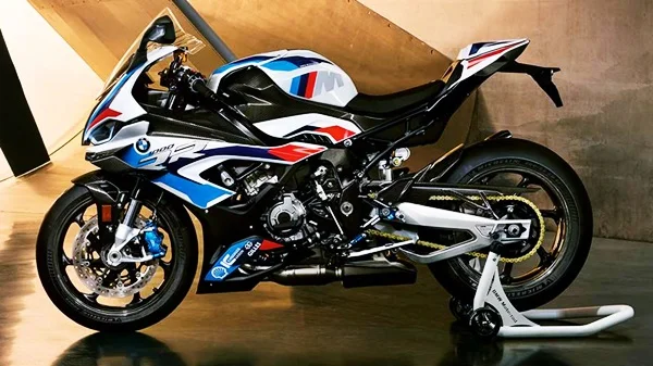 2022 BMW M 1000 RR