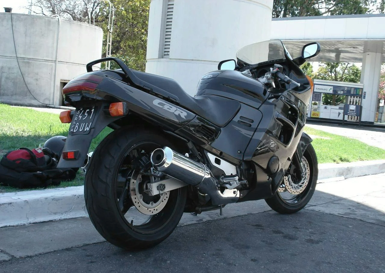 1992 Honda CBR 1000 F